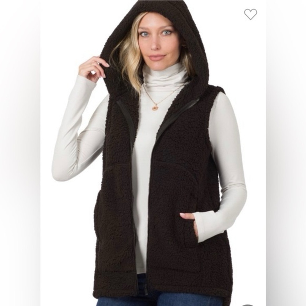 Zenana Outfitters Black Fleece Vest